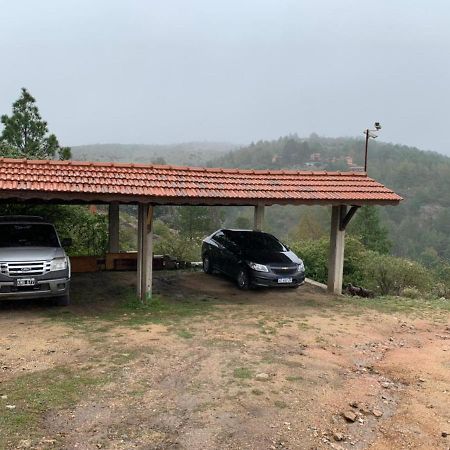 אפרטהוטל לה קומברסיטה La Ponderosa Cumbrecita מראה חיצוני תמונה